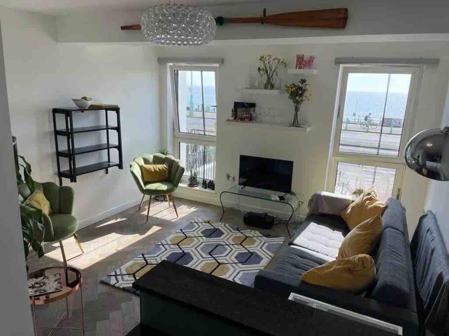 Sea View - 2 Bedroom - West Pier -