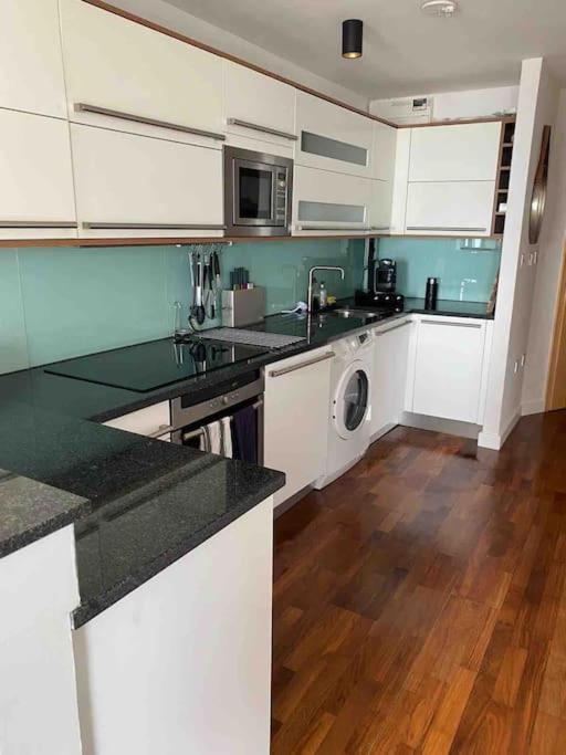 Sea View - 2 Bedroom - West Pier -