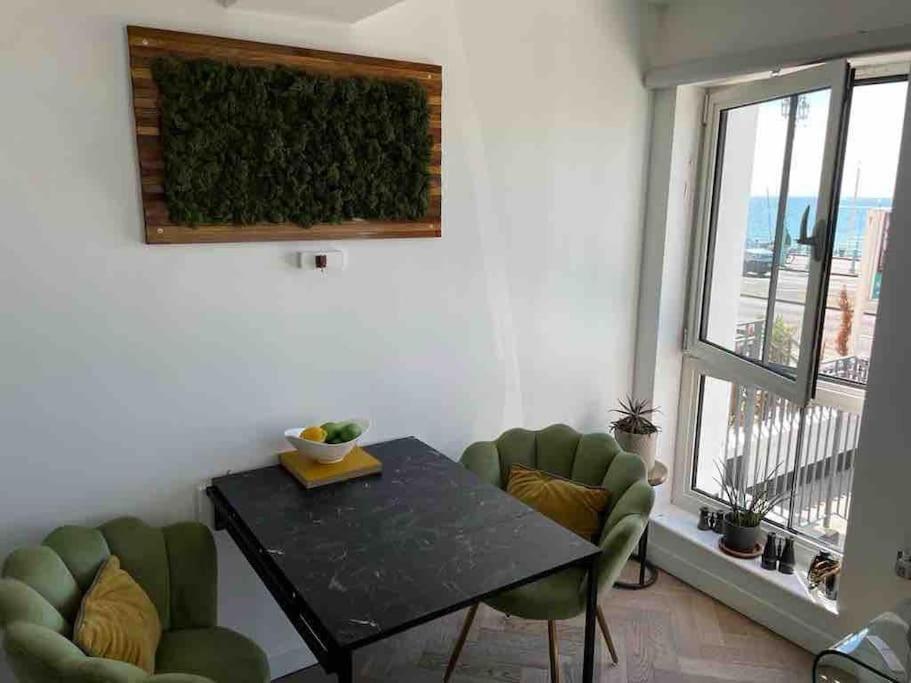 Sea View - 2 Bedroom - West Pier - Appartement