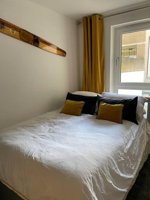 Sea View - 2 Bedroom - West Pier -